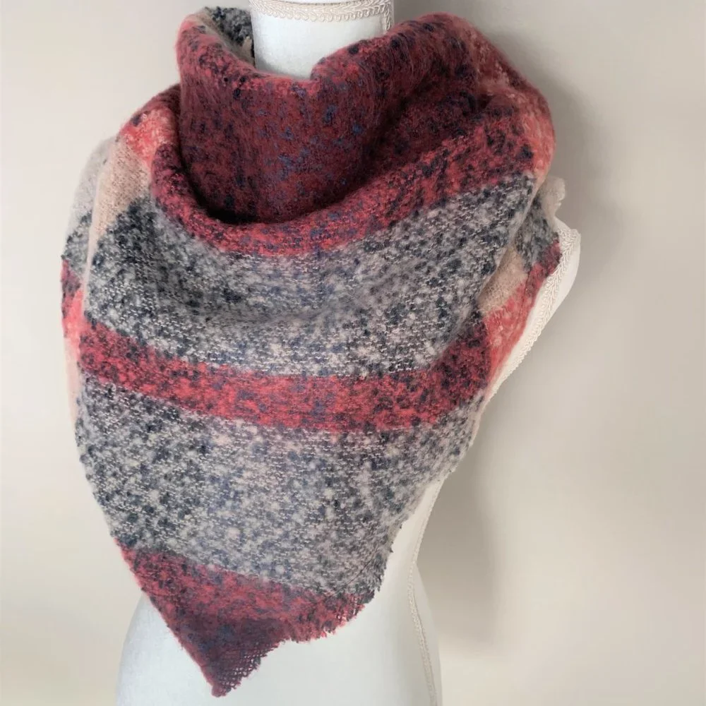 Amazingly Soft Triangle Scarf - Picture 3 of 4